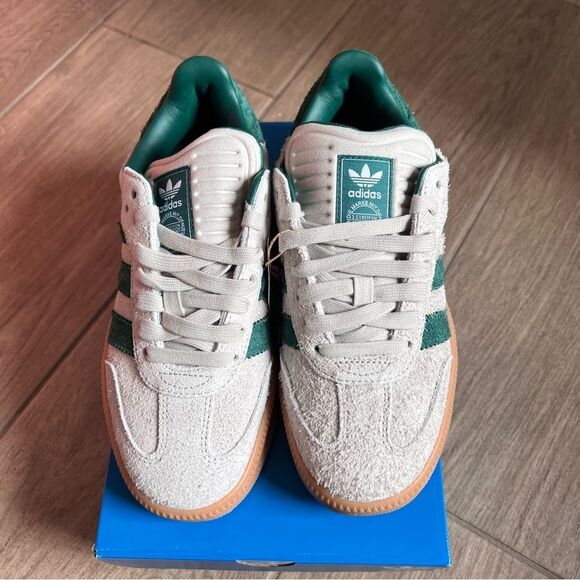 Adidas *NWT* unisex Samba XLG Shoes in Putty Grey / Collegiate Green / Gum - Picture 7 of 10